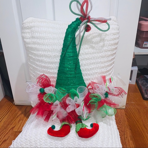 Holiday elf Santa hat wreath - Picture 3 of 3